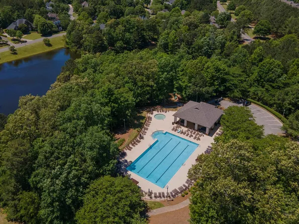 795 Hampden Place Cir, Vestavia, AL 35242