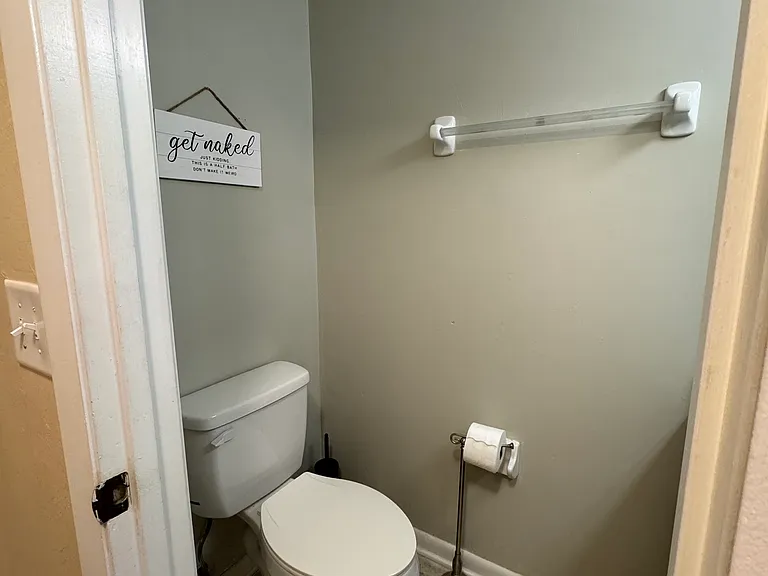 4411 SW 34th St #301 — Photo 10