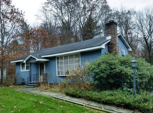 125 Nakora Dr, Blakeslee, PA 18610