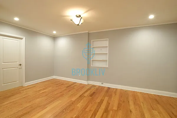 Rented by null | media 12