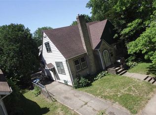 1923 W 3rd St, Waterloo, IA 50701