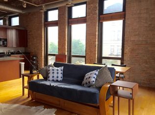 222 S Racine Ave APT 46, Chicago, IL 60607