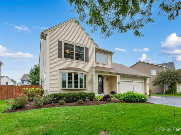 540 S Collins St, South Elgin, IL 60177