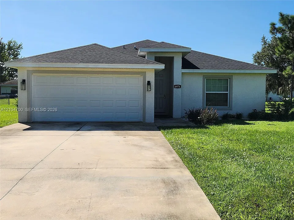 6978 Mexican Hat Dr