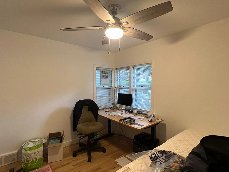 Bedroom/Office