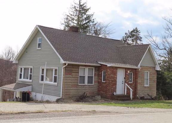 2nd image of 622 Englishman Hill Rd