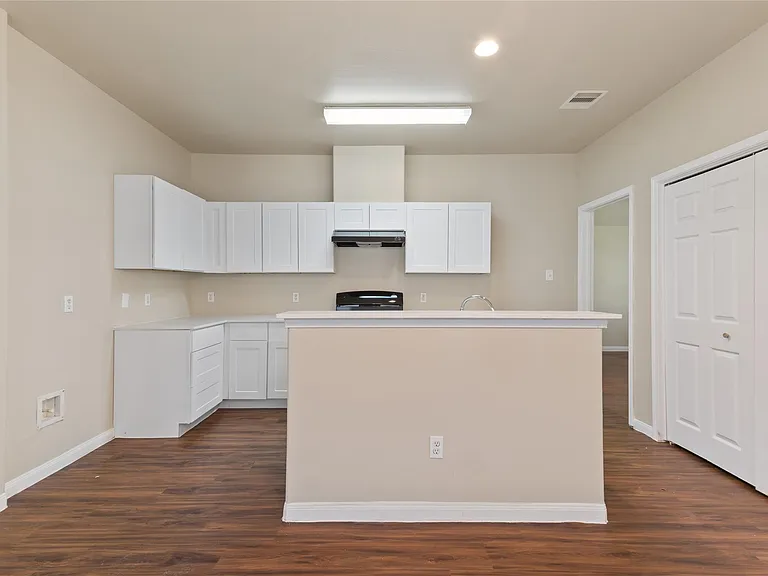 14954 Huntington Willow Ln — Photo 7