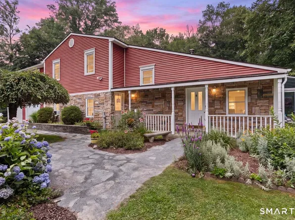 26 Tatnic Hill Road, Brooklyn, CT 06234