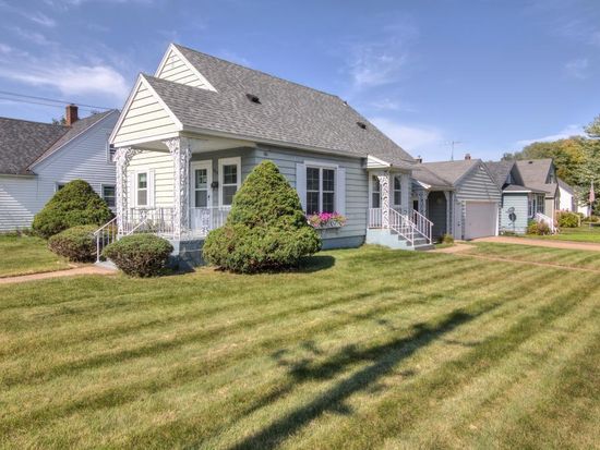 808 Vine St Eau Claire Wi 54703 Mls 5333094 Zillow