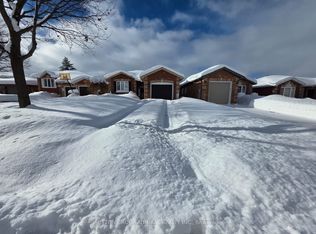 12 Revelstoke Ct, Barrie, ON L4N8X7