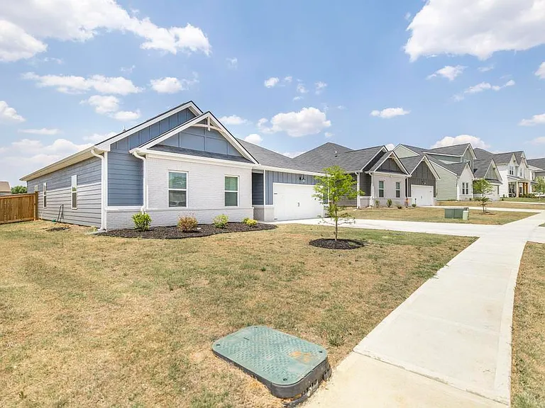 229 Rusty Plow Ln — Photo 4