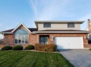 6332 Allemong Dr, Matteson, IL 60443