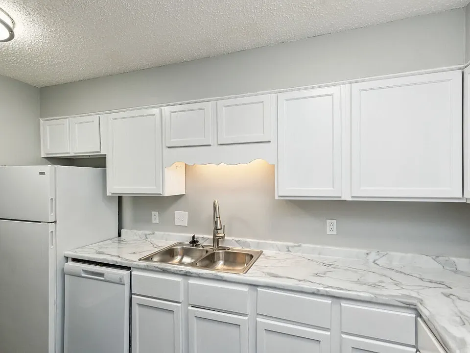 Meadow Glen Apartments