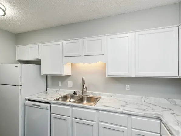 Meadow Glen Apartments