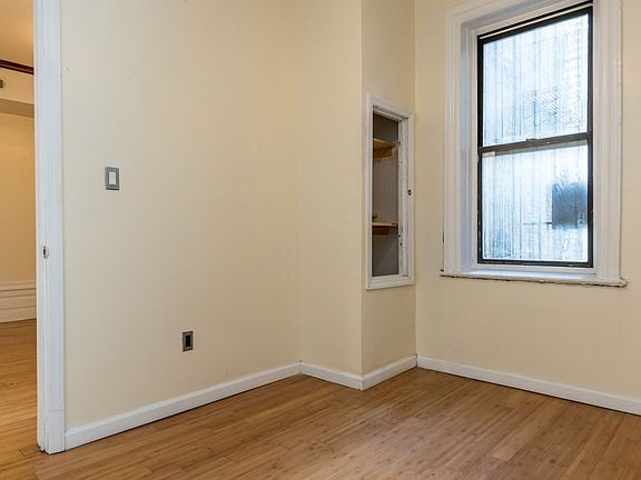 3rd image of 711 Saint Marks Ave #1R