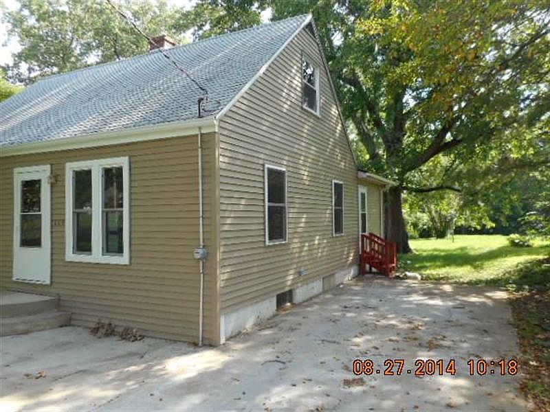 2nd image of 114 Clover Ave