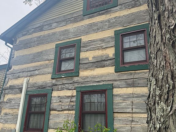 2nd image of 2043 Longbranch Rd