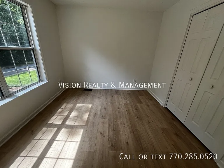 64 Wooddale Ln — Photo 14