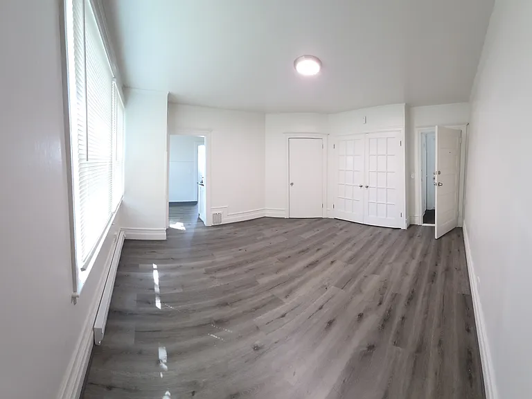 1927 W 2nd Ave #5 — Photo 6