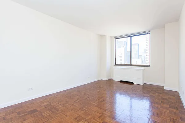 Rented by Mirador Real Estate | media 25