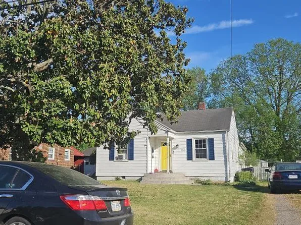 533 Roslyn Ave, Colonial Heights, VA 23834