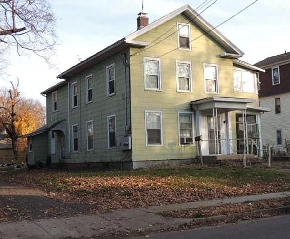 2nd image of 133 Warren St