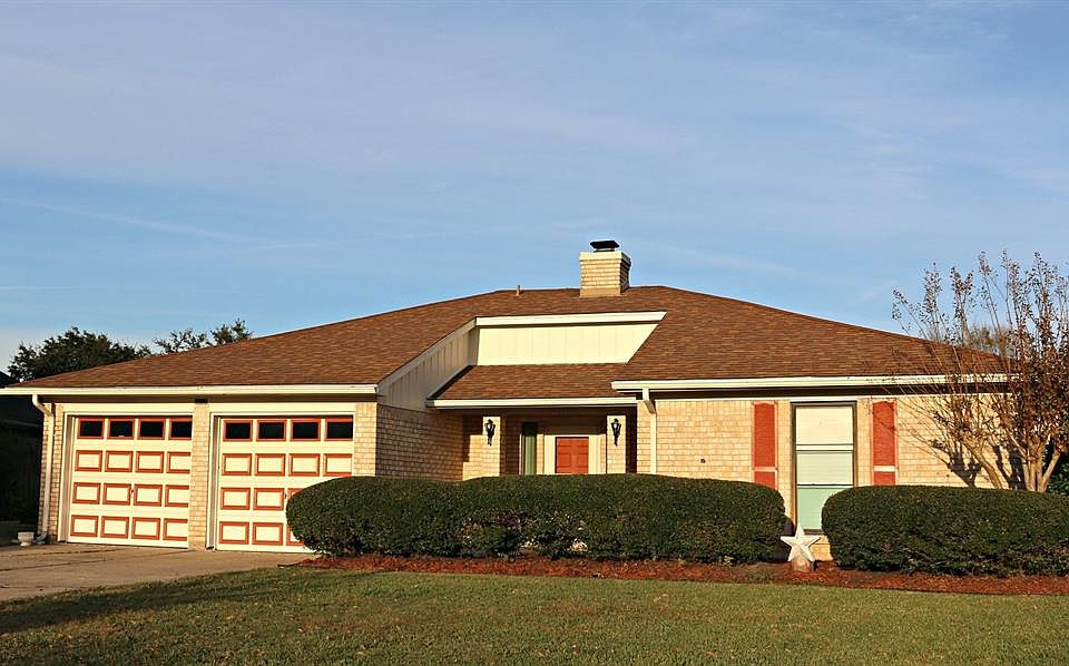 2nd image of 4845 Somerset Ct
