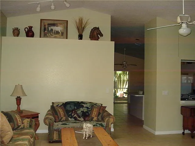 1141 Mulberry Pl — Photo 6