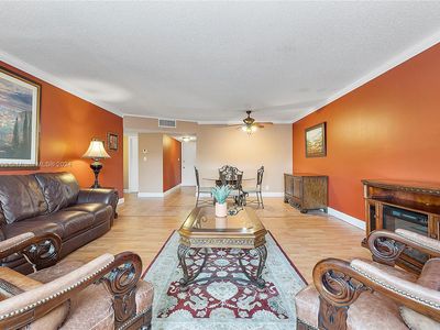 4801 NW 22nd Ct APT 212, Lauderhill, FL, 33313