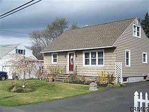 1st image of 9 Marriner Ave