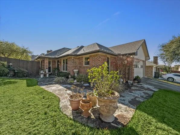2206 Rockwood Dr, Carrollton, TX 75007