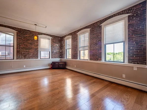 62 Washington St #13, Haverhill, MA 01832