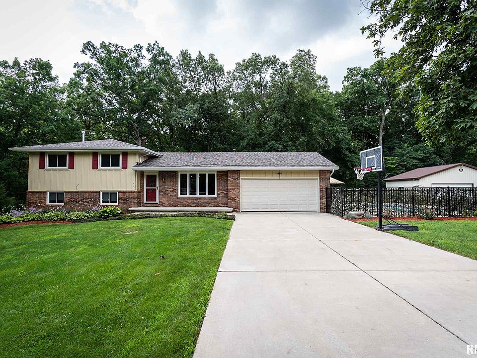 1st image of 11908 W Greenleaf Ct