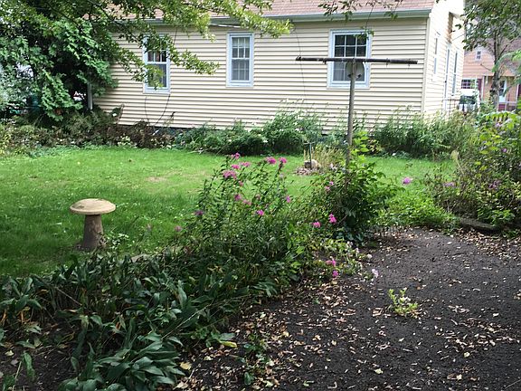 2nd image of 1731 Nevada Ave E