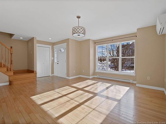 2nd image of 60 Christopher Cres