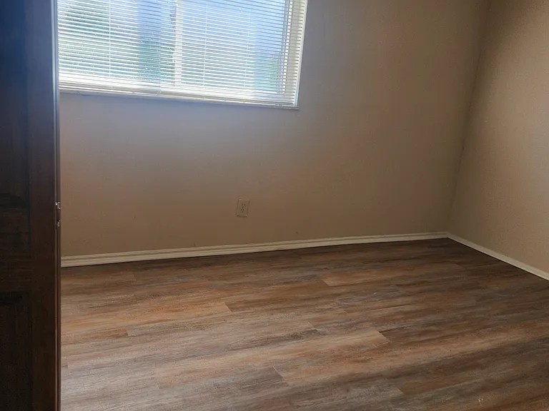 7847 Glenorchard Dr #A — Photo 12
