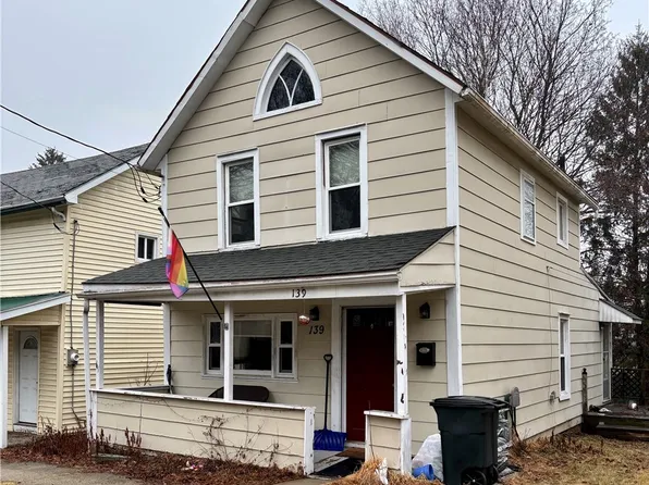 139 W 4th St, Corning, NY 14830