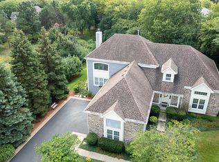 1213 Rodgers Ct, Lake Zurich, IL 60047