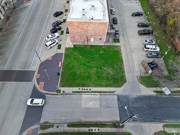 4th image of 5216 Bexar St