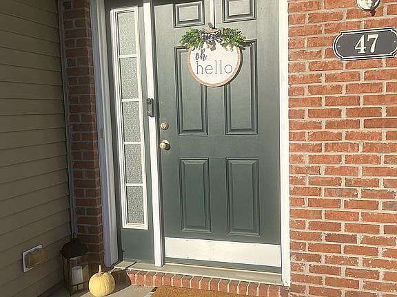 2nd image of 47 Eastpointe Dr