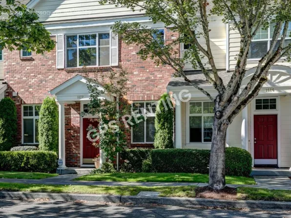1622 Huckleberry Cir, Issaquah, WA 98029
