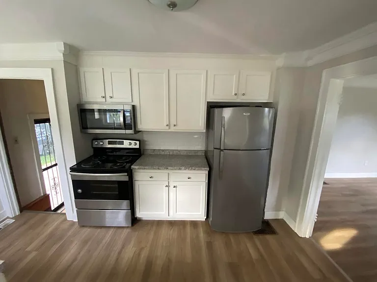 327 S Greensburg St — Photo 4