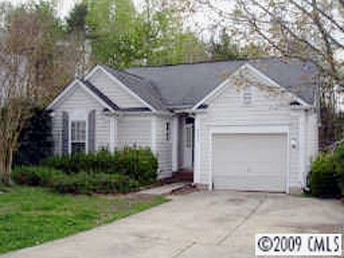 1st image of 8621 Bodkin Ct