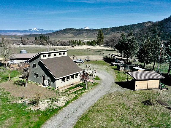 3rd image of 8712 Apple Ln