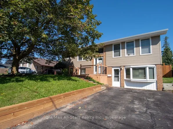 4 Daniel Ct, Kawartha Lakes, ON K9V 5M3