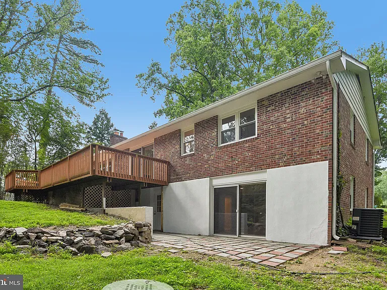 10206 Green Clover Ct — Photo 46