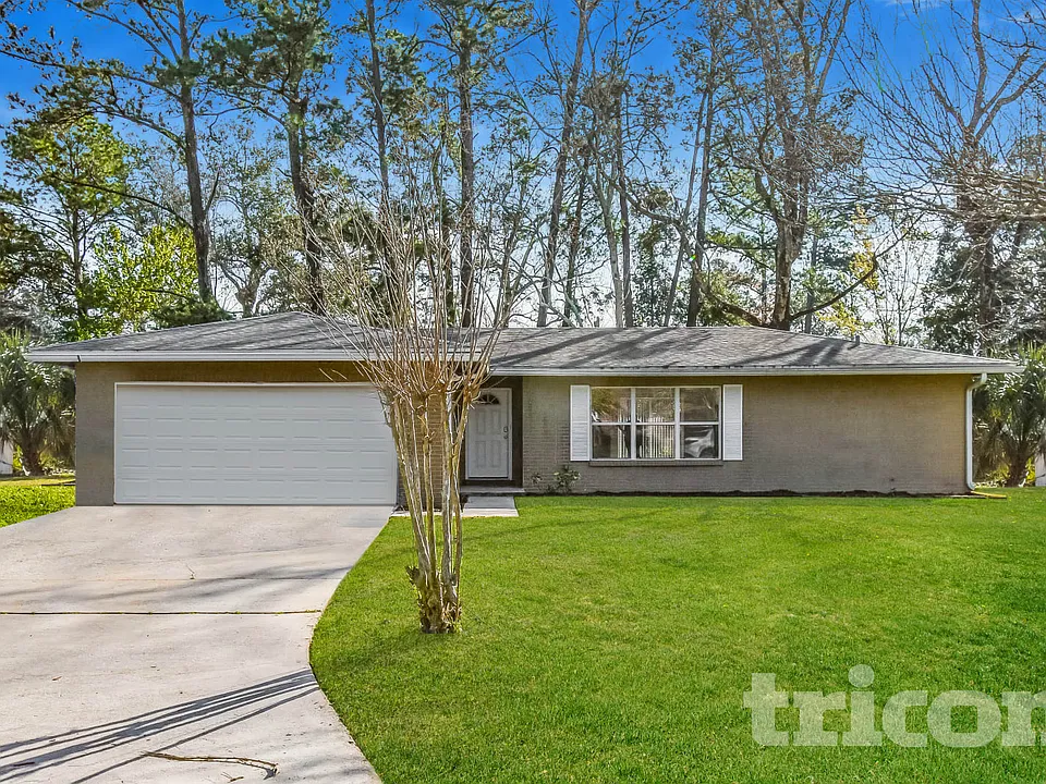 7927 Rondeau Dr E