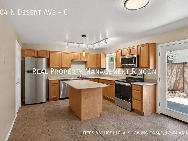 904 N Desert Ave #C — Photo 10