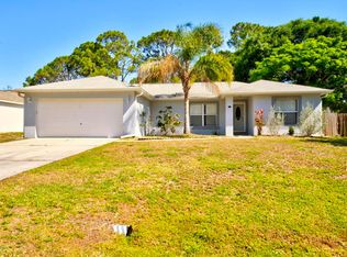 911 Quail St SE, Palm Bay, FL 32909