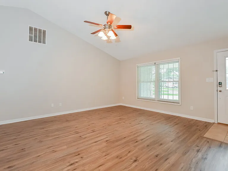2701 Bolton Bnd — Photo 5